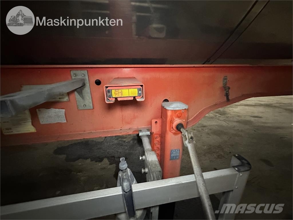 Kel-Berg SCV 15-24 Semi-trailer med tip