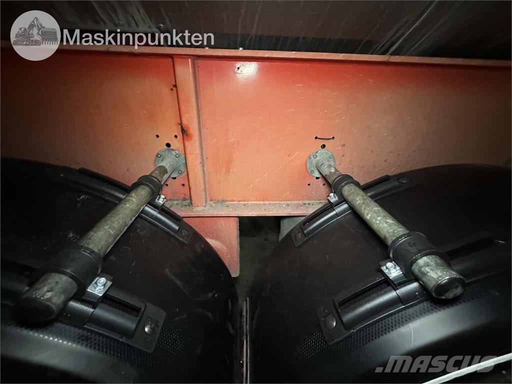 Kel-Berg SCV 15-24 Semi-trailer med tip