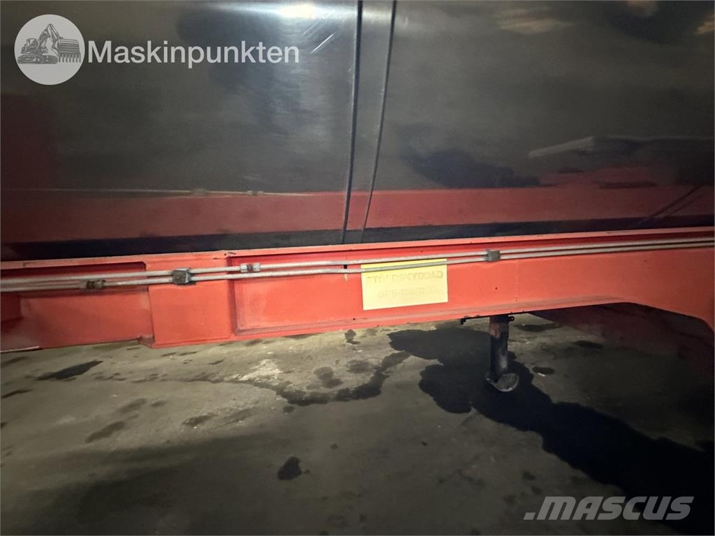 Kel-Berg SCV 15-24 Semi-trailer med tip