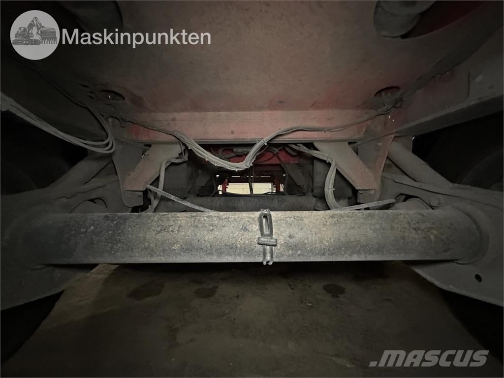 Kel-Berg SCV 15-24 Semi-trailer med tip