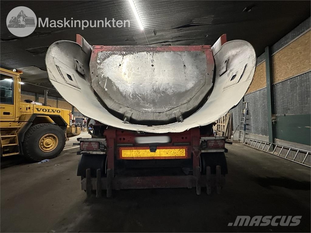 Kel-Berg SCV 15-24 Semi-trailer med tip