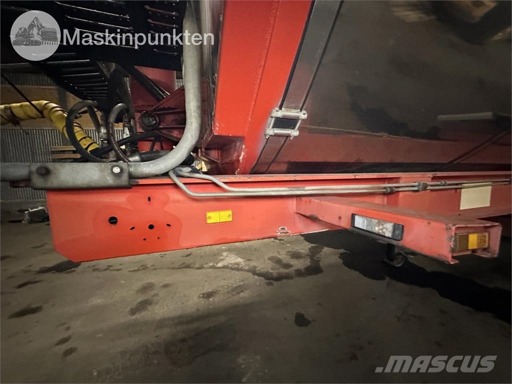 Kel-Berg SCV 15-24 Semi-trailer med tip