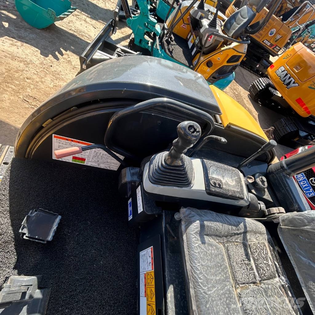 Komatsu PC 30 MR-3 小型挖掘机