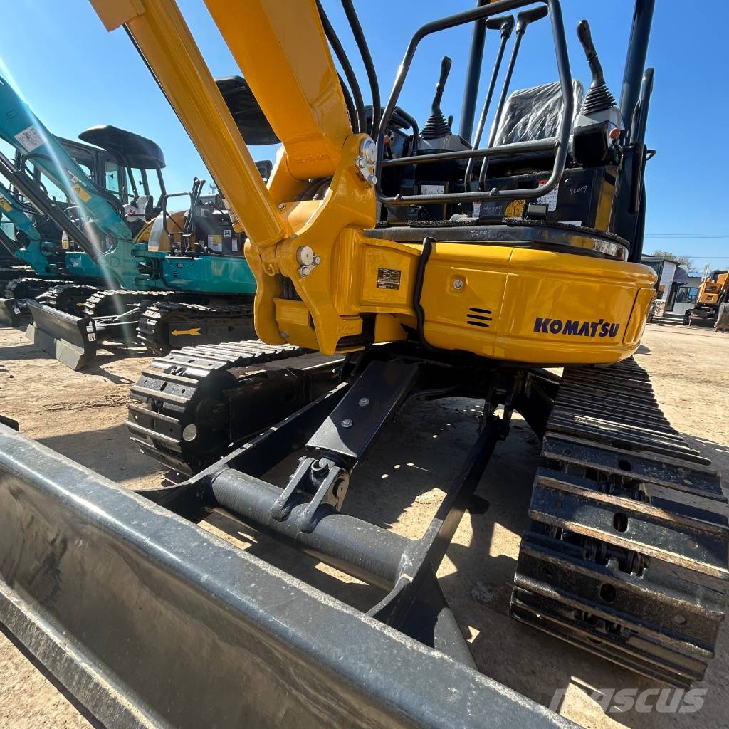 Komatsu PC 30 MR-3 小型挖掘机