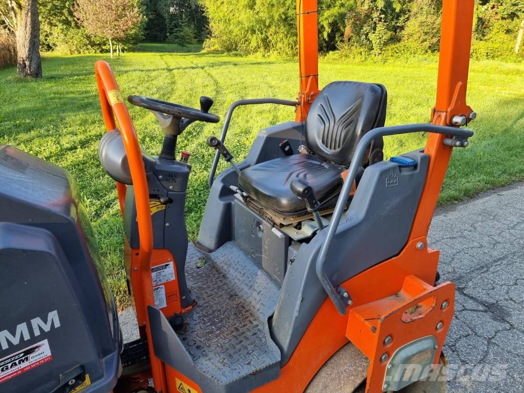 Hamm HD 12 VV Двойни барабанни ролки