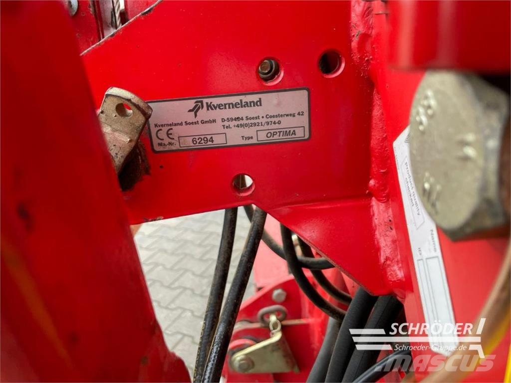 Kverneland ACCORD OPTIMA E-DRIVE + FRONTTANK Precision sowing machines