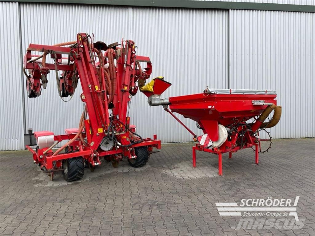 Kverneland ACCORD OPTIMA E-DRIVE + FRONTTANK Precision sowing machines