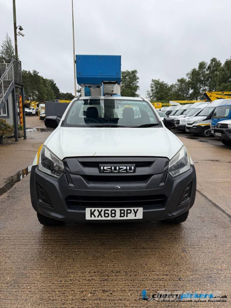 Isuzu D-Max Palfinger P130A Cherry Picker المنصات الهوائية المثبتة على شاحنة