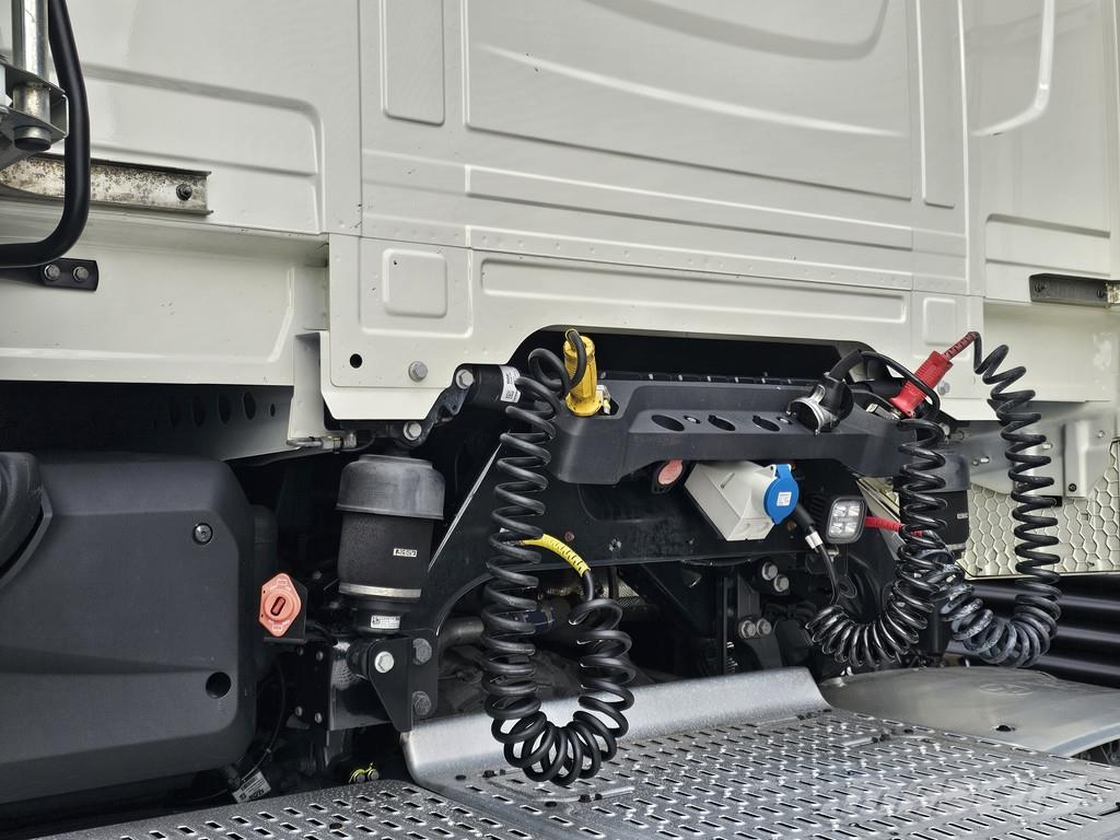 DAF XG 480 / 6x2-4 / LIFT -STUUR AS / INTARDER Cavalos mecânicos