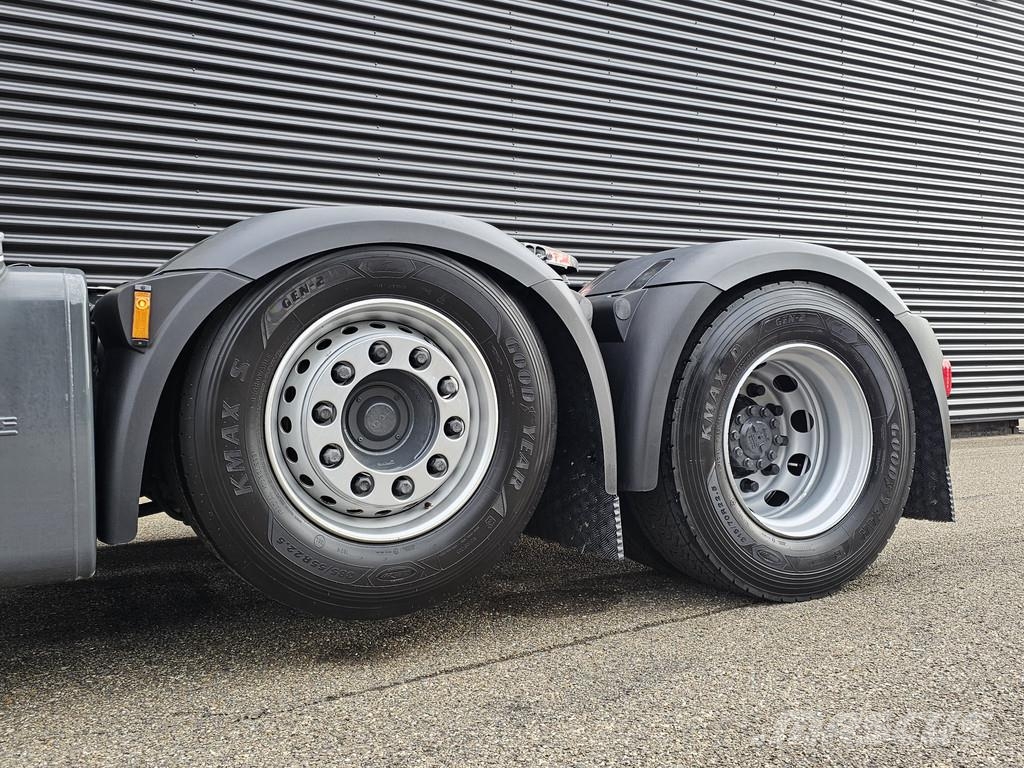 DAF XG 480 / 6x2-4 / LIFT -STUUR AS / INTARDER Cavalos mecânicos