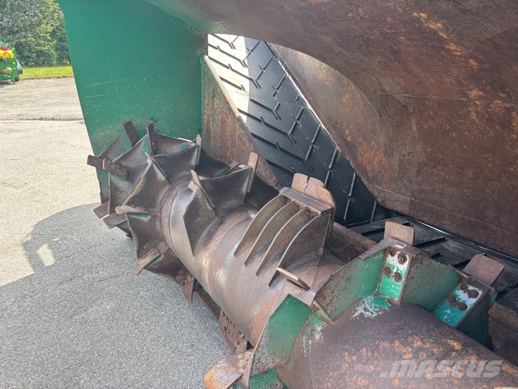 Compost Turner Kompostwender Kompostumsetzer Trac Turn Ворошители компоста