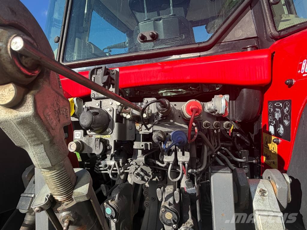 Massey Ferguson 6718S VT Traktori