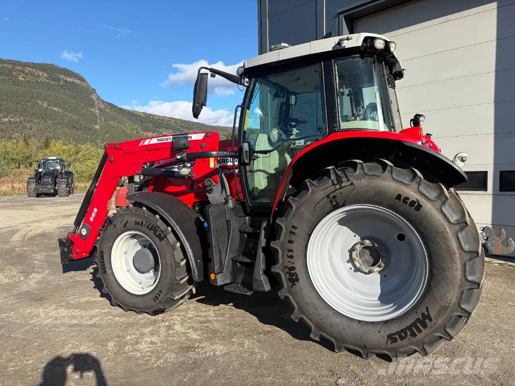 Massey Ferguson 6718S VT Traktori