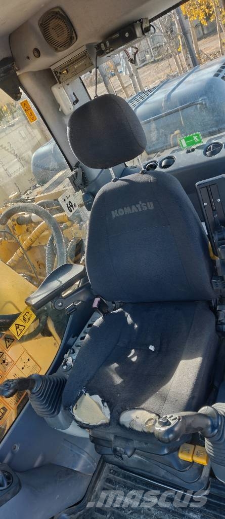 Komatsu PC 210 LC-8 Excavatoare pe șenile