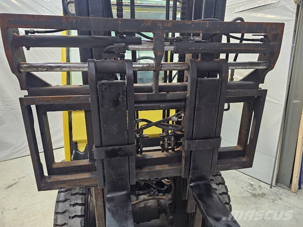Hyster H 40 FT5 with spreader and sideshift LPG forklifts