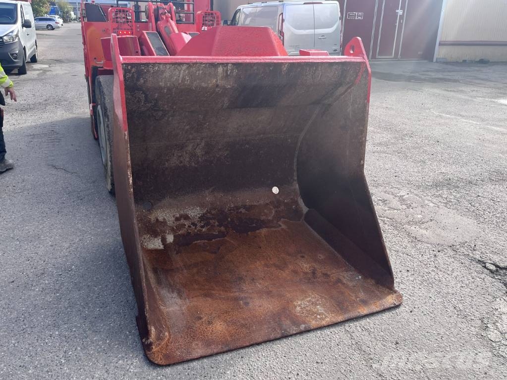 Sandvik Toro LH202 underground loader Maaalused laadurid