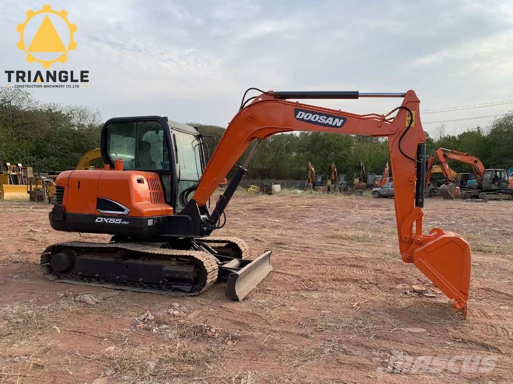 Doosan DX 55 轮式挖掘机