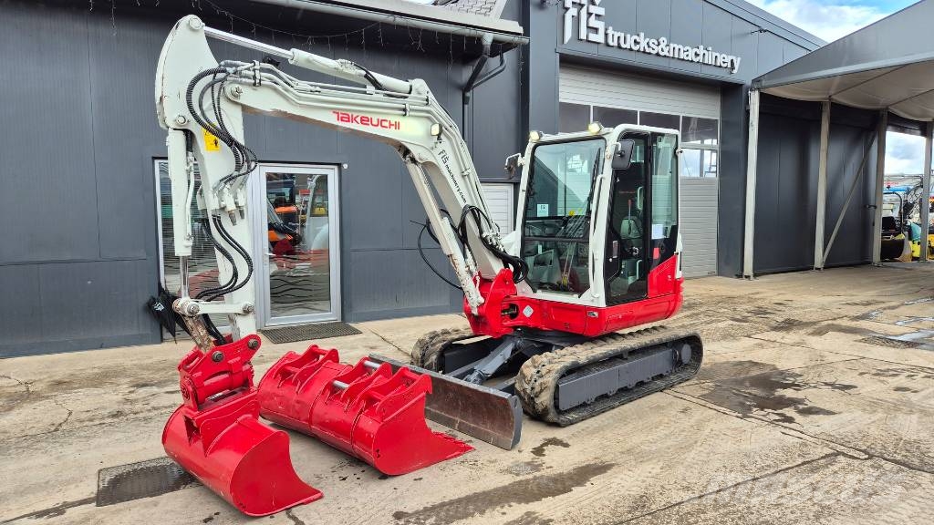 Takeuchi TB250-2 - POWERTILT - 2021 YEAR - 3315 HOURS Mini bageri < 7t