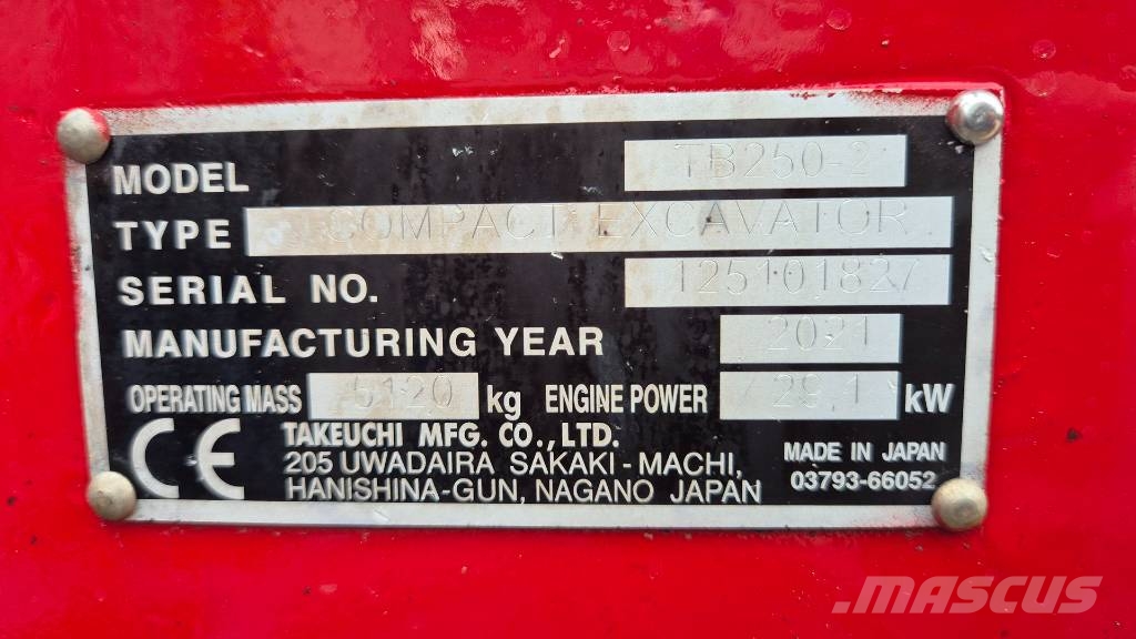 Takeuchi TB250-2 - POWERTILT - 2021 YEAR - 3315 HOURS Mini bageri < 7t
