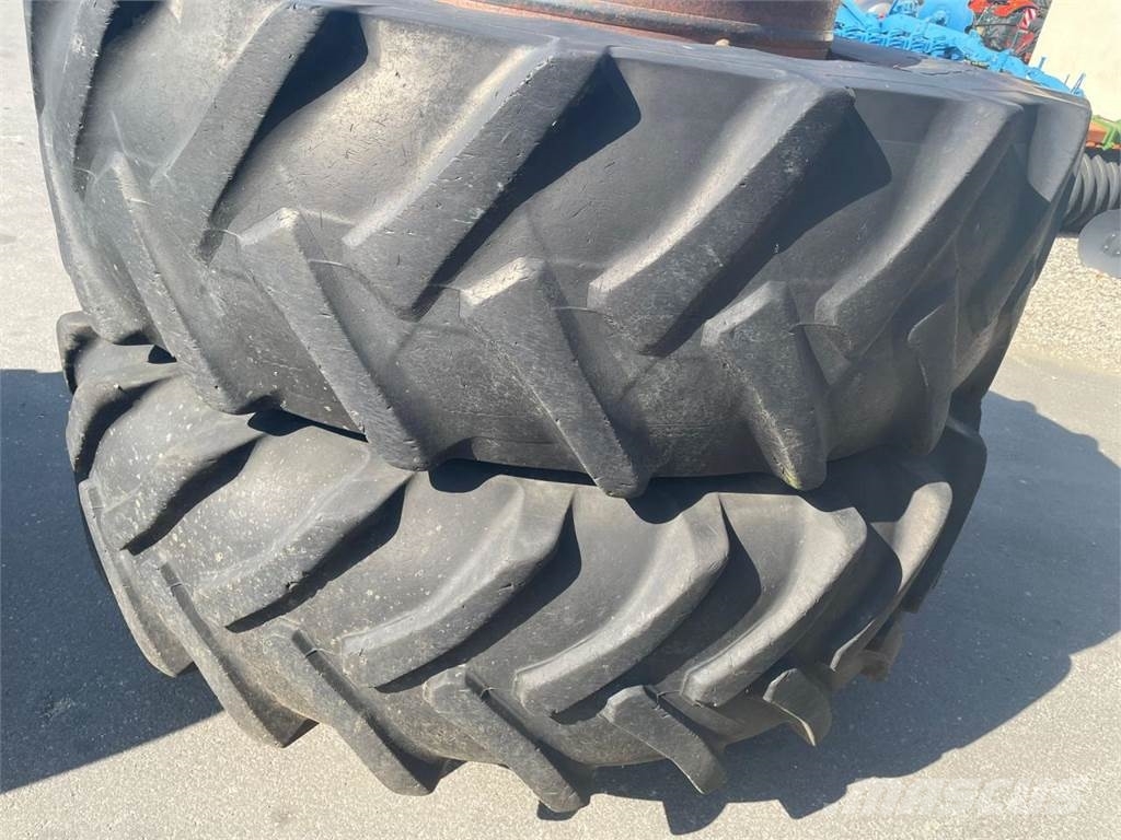 John Deere Zwillingsbereifung 460/85R34 & 20.8R42 Outros acessórios de tractores