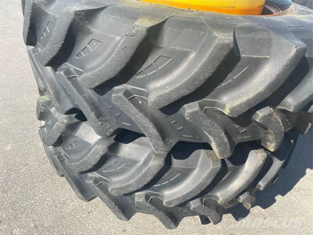 John Deere Zwillingsbereifung 460/85R34 & 20.8R42 Outros acessórios de tractores