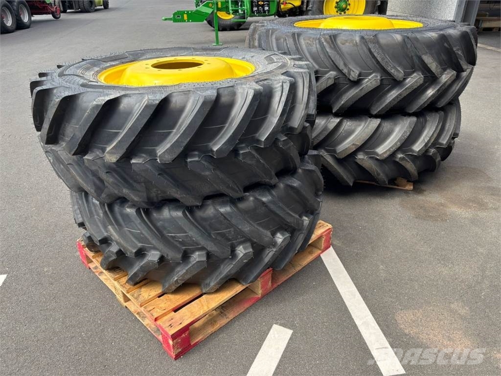 Ceat VF 520/85 R38 + 480/70 R30 ماكينات زراعية - غير ذلك