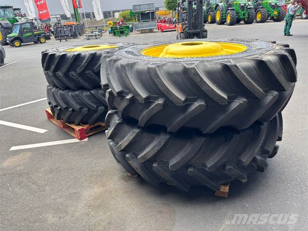 Ceat VF 520/85 R38 + 480/70 R30 ماكينات زراعية - غير ذلك