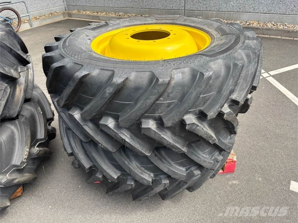 Ceat VF 520/85 R38 + 480/70 R30 ماكينات زراعية - غير ذلك