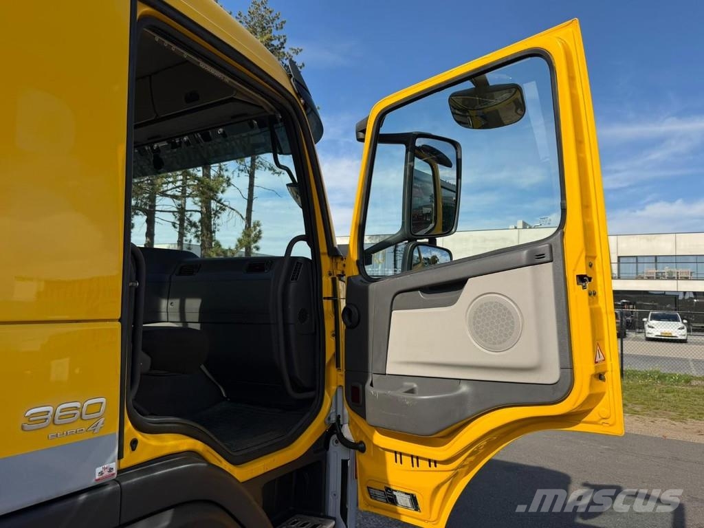 Volvo FM 360 8x4 + CRANE EFFER 275 - 4S + JIB 3S - MANUA Kranen voor alle terreinen