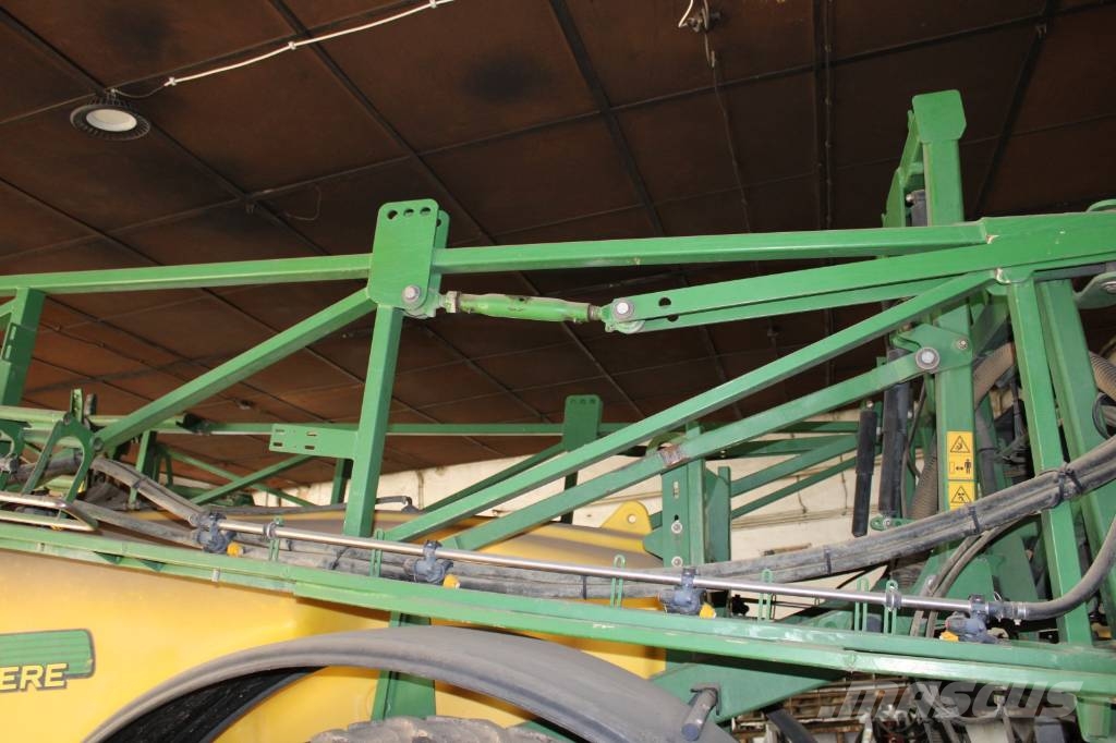 John Deere 732 Vučene prskalice