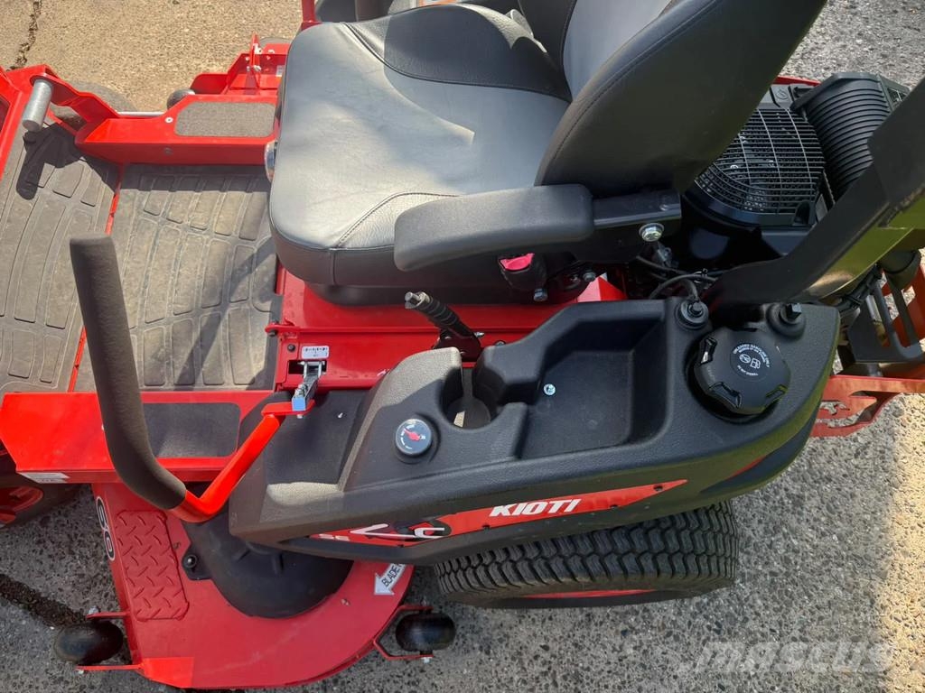 Kioti ZXC 60 SE Zero TURN gazonmaaier Maaimachine ZXC 60 ركوب الحشائش