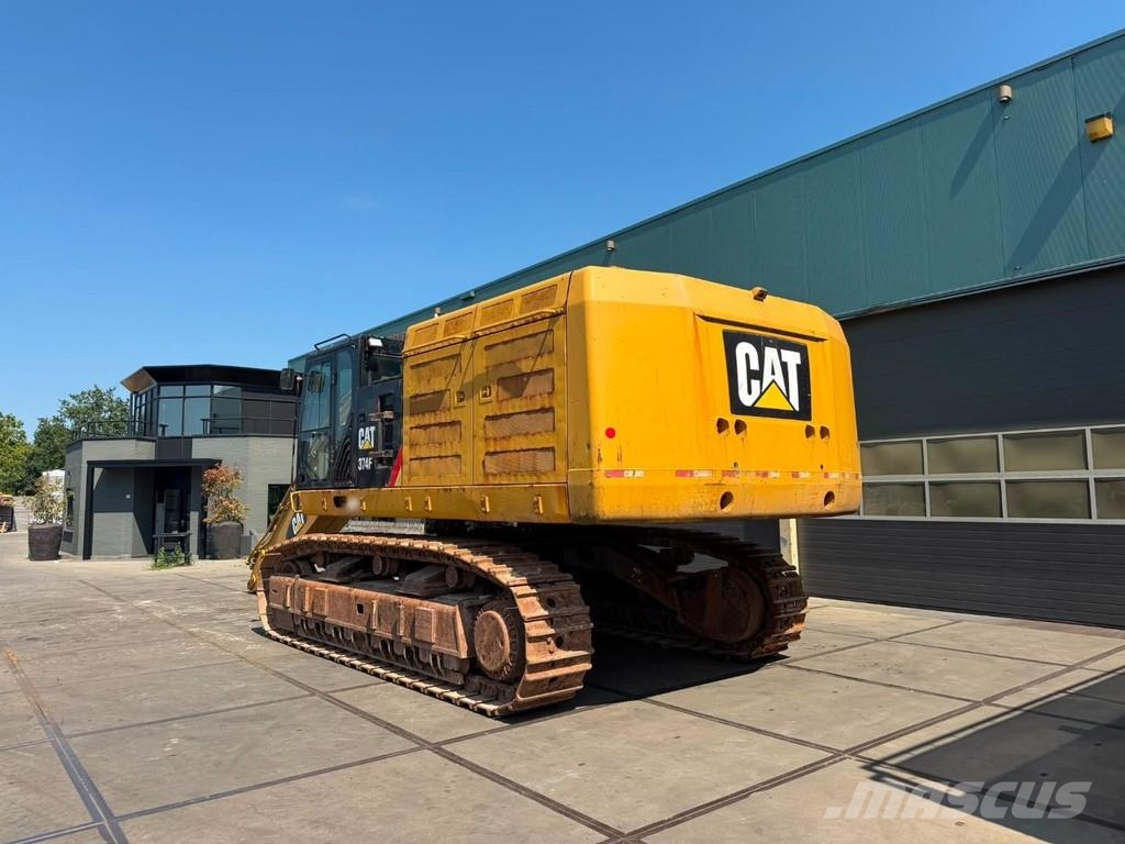 CAT 374F Rupsgraafmachines