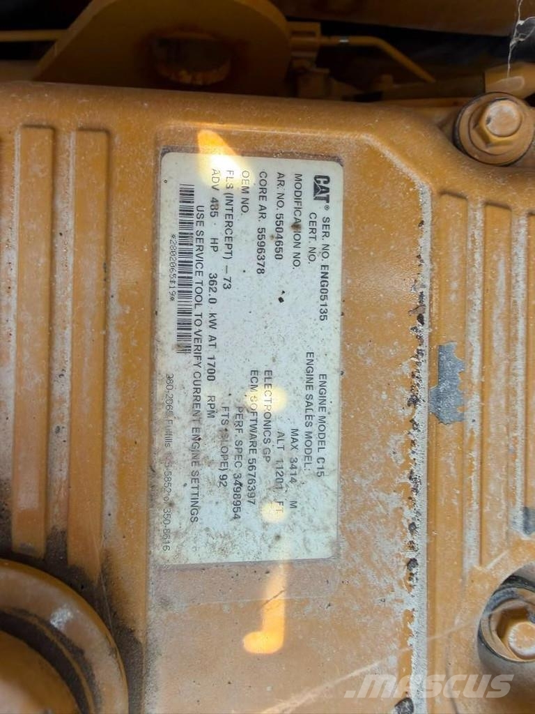 CAT 374F Rupsgraafmachines