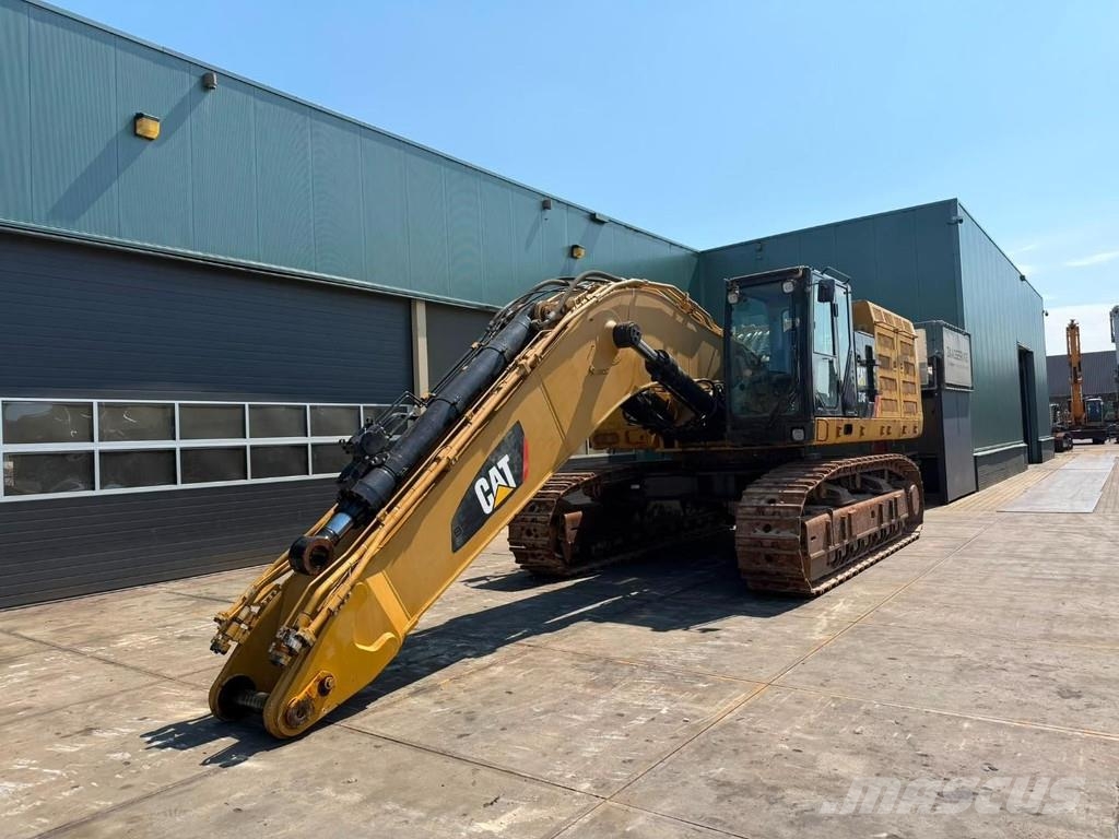 CAT 374F Rupsgraafmachines