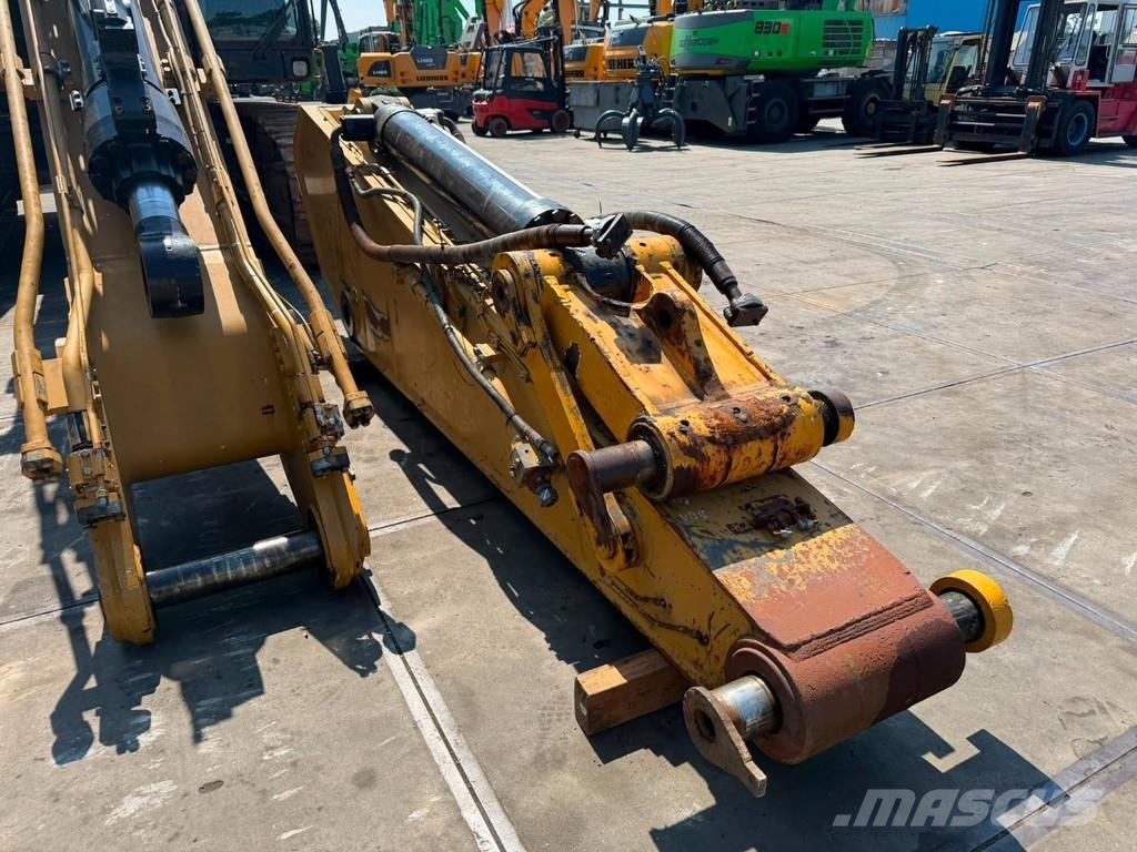 CAT 374F Rupsgraafmachines