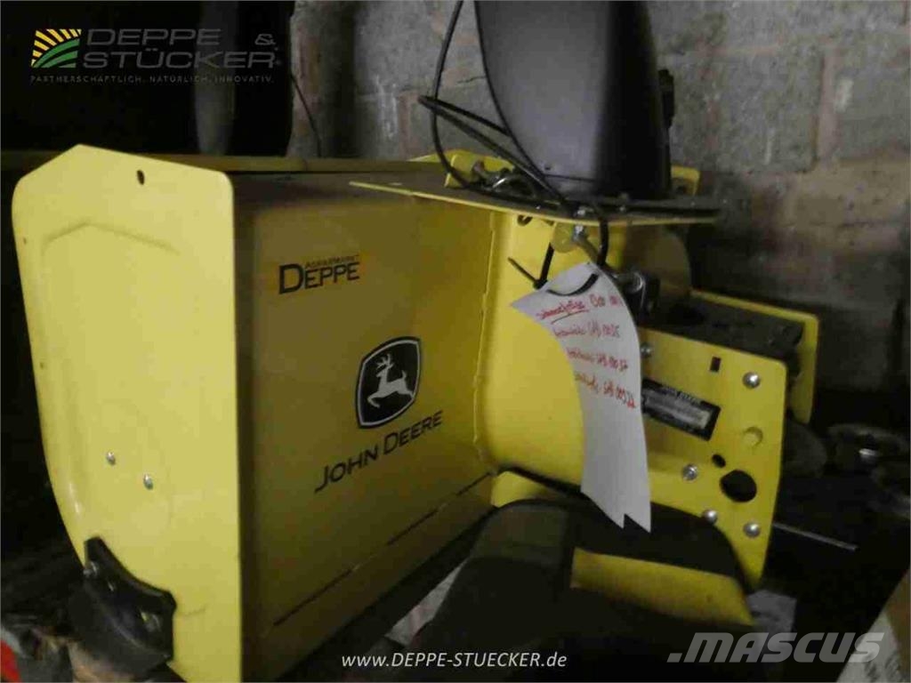 John Deere 44 Snowblower Farm machinery