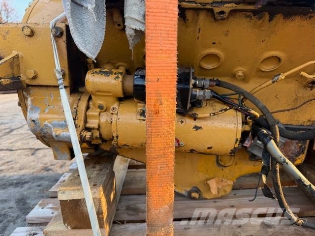 CAT 3208 Engines