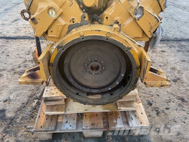 CAT 3208 Engines