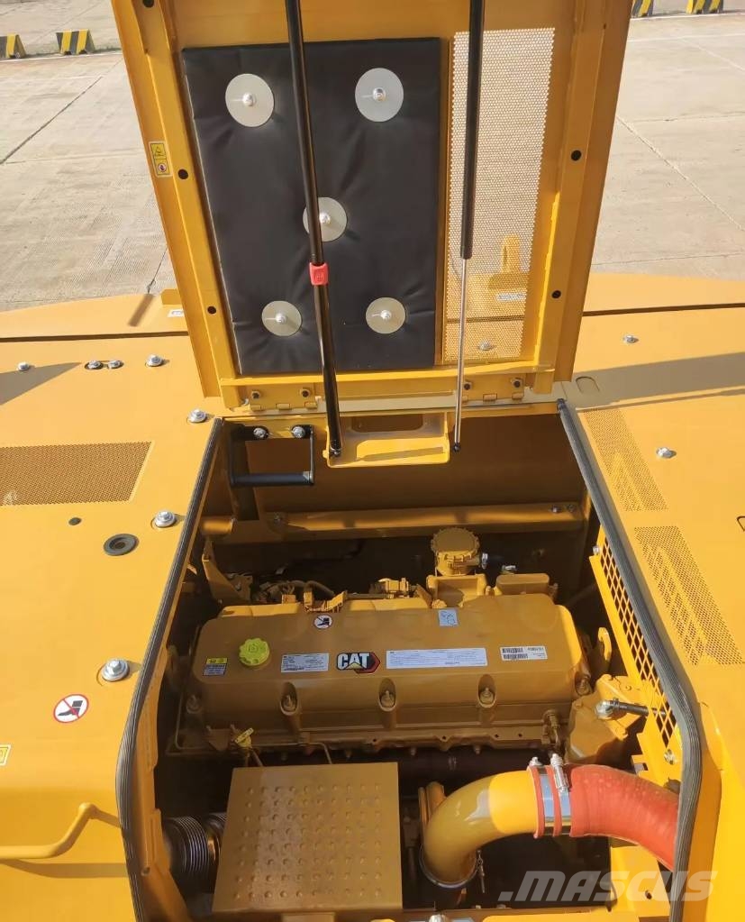 CAT 352 履带挖掘机