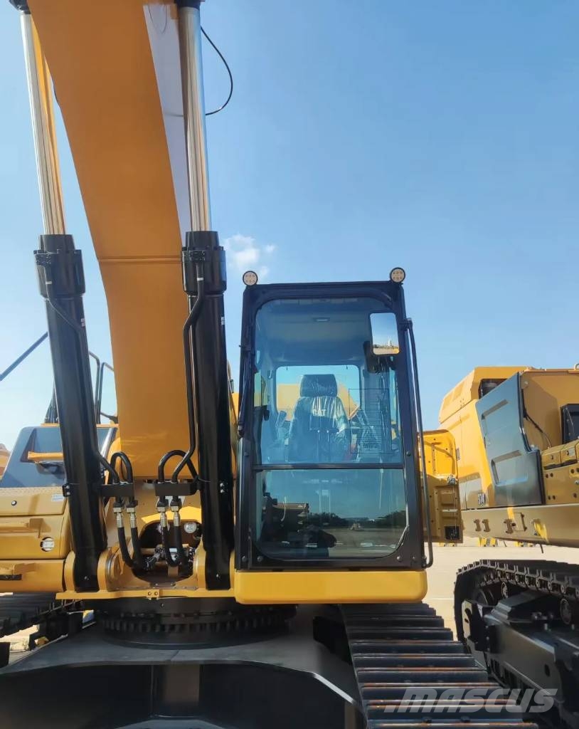 CAT 352 履带挖掘机