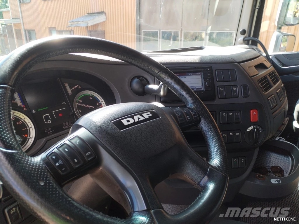 DAF XF 510 FAK وحدات الجر