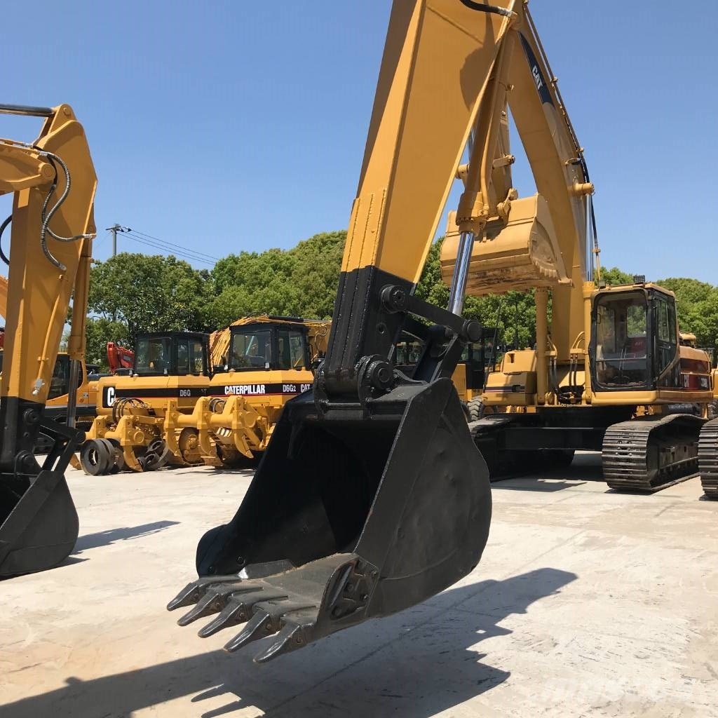 CAT 320 B L Gravemaskiner på larvebånd