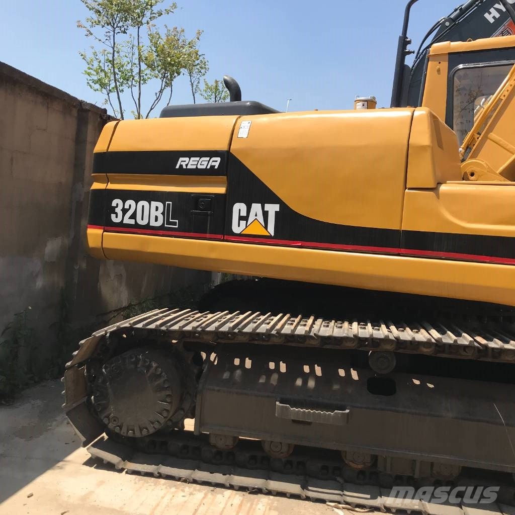 CAT 320 B L Gravemaskiner på larvebånd