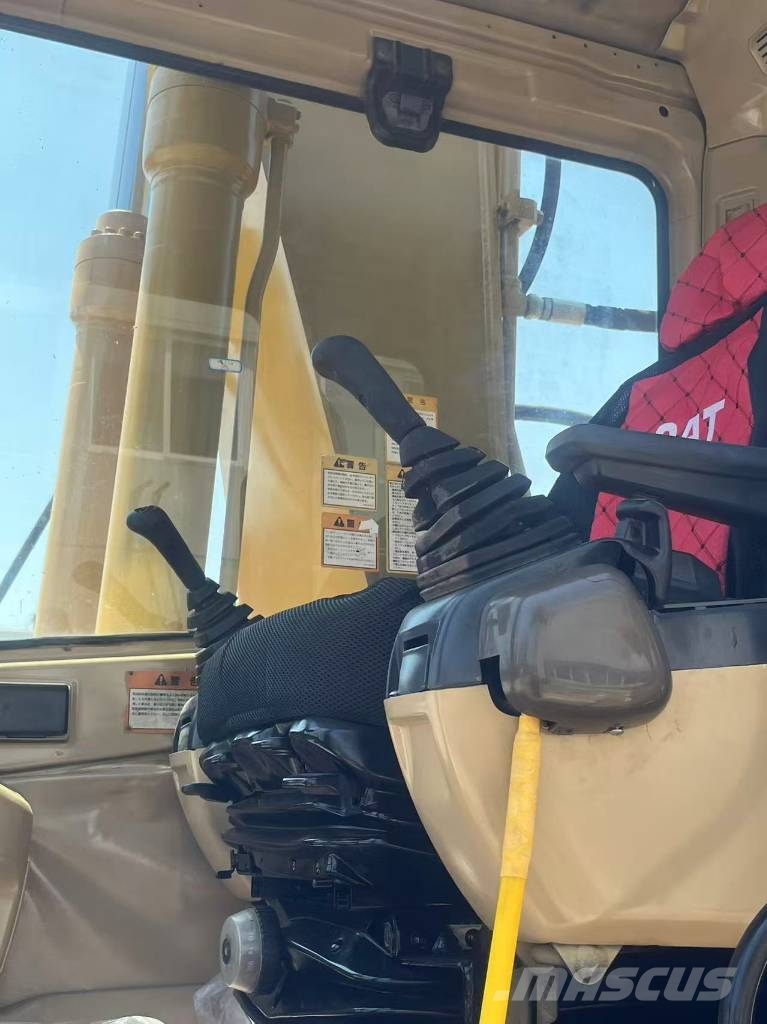 CAT 320 B L Gravemaskiner på larvebånd