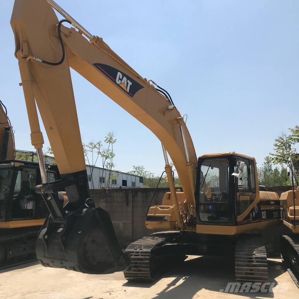 CAT 320 B L Gravemaskiner på larvebånd