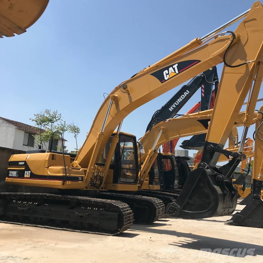 CAT 320 B L Gravemaskiner på larvebånd