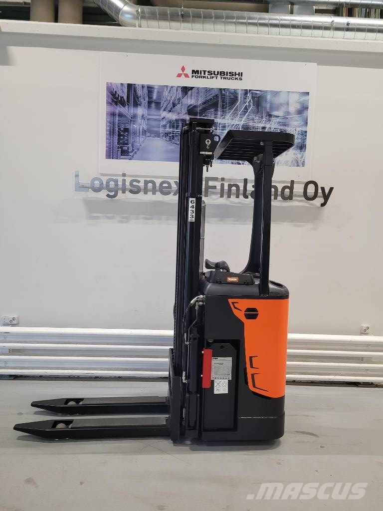 Rocla SST 16 AC / MYYTY Ajettavat pinoamisvaunut