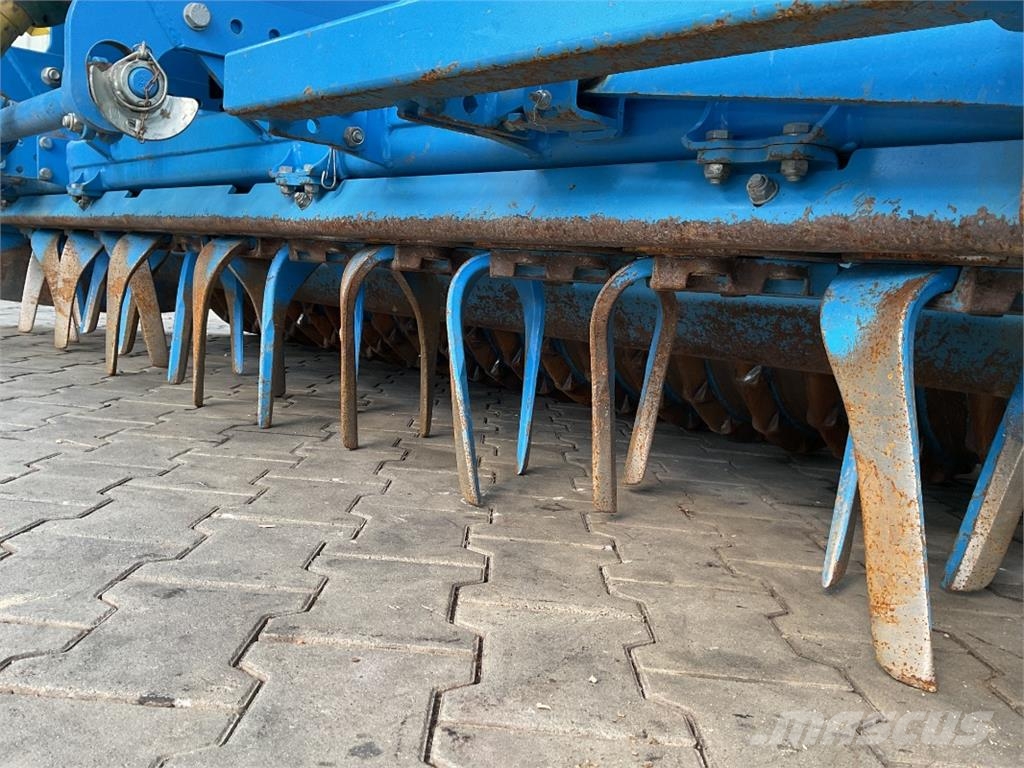 Lemken Solitair 9+/300 Drills