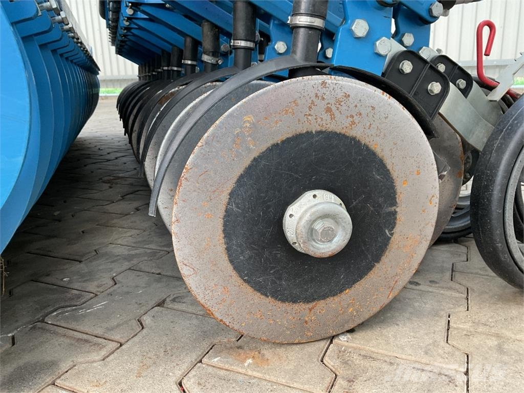 Lemken Solitair 9+/300 Drills