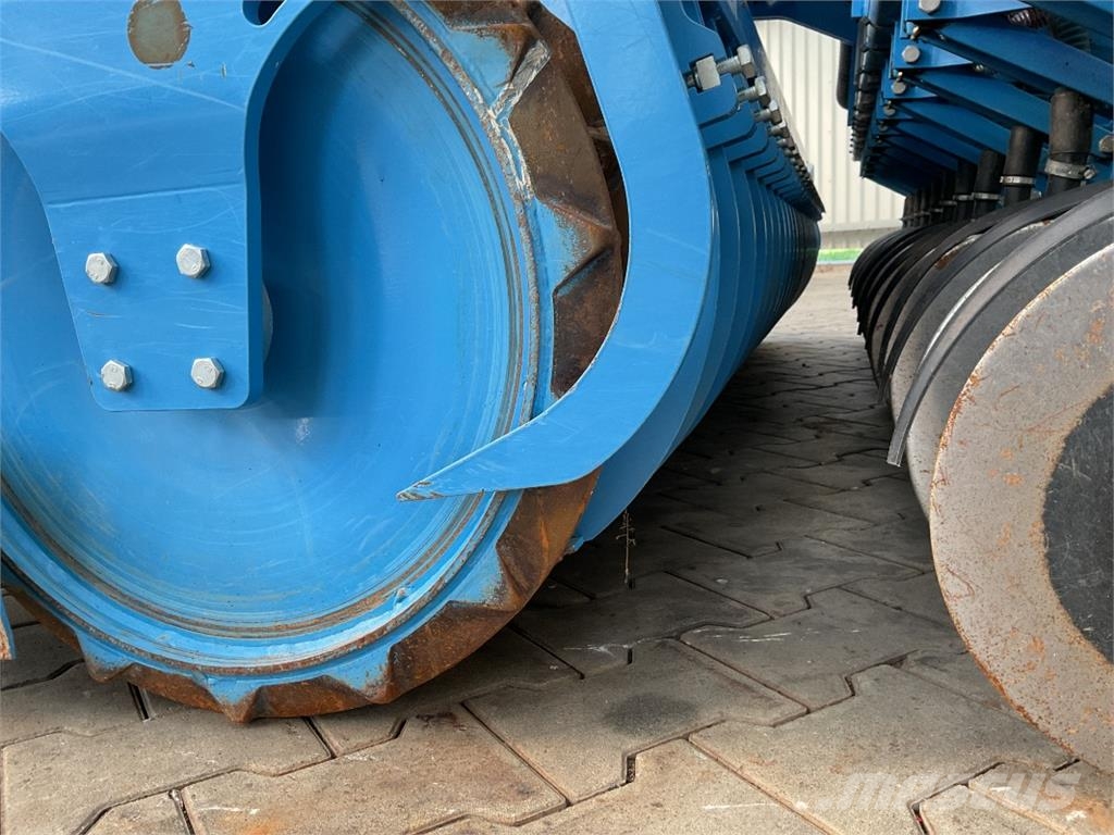 Lemken Solitair 9+/300 Drills